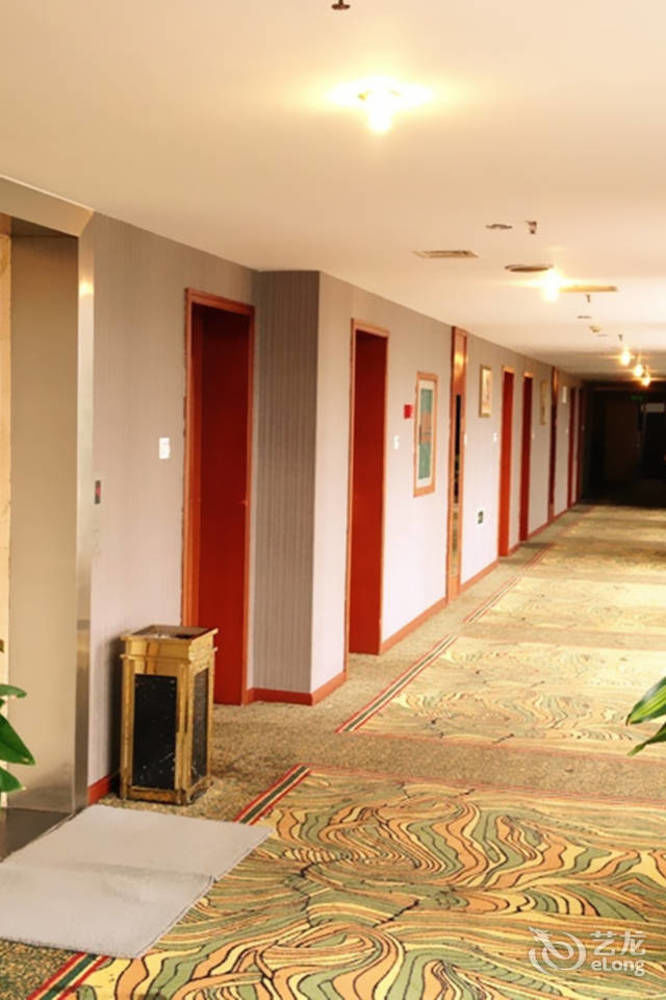 Modern City Inn Chengdu Zewnętrze zdjęcie
